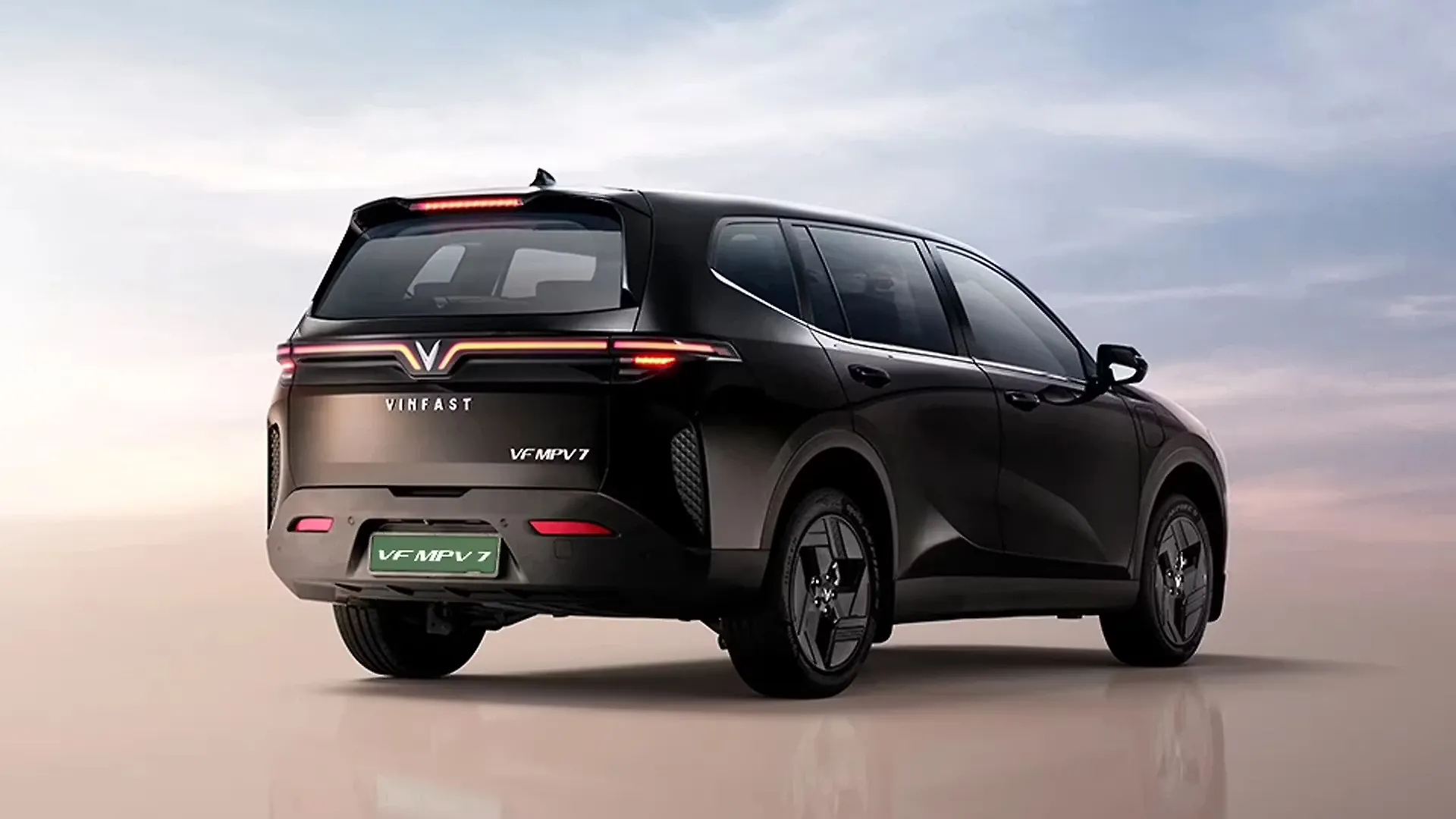 VinFast Limo Green India 2026: Premium Electric Sedan Launch | Specs ...